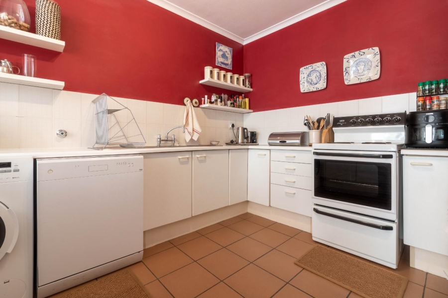 To Let 2 Bedroom Property for Rent in Devils Peak Western Cape